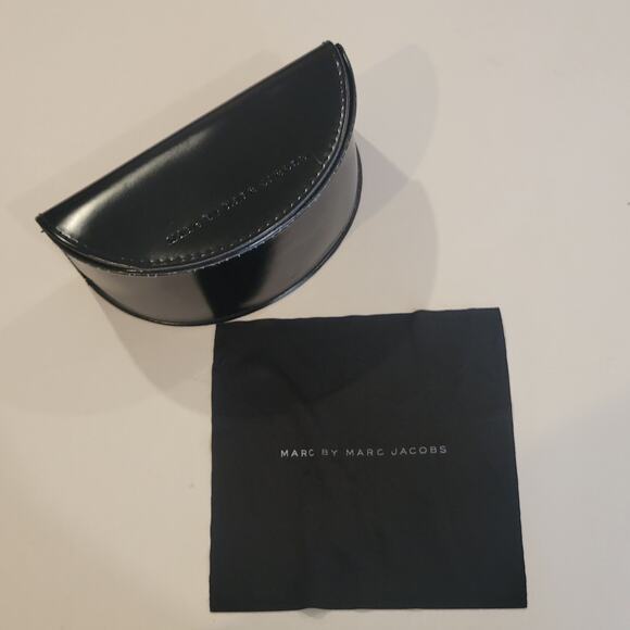 Marc by Marc Jacobs MMJ 241/S rimless shield sunglasses with hard case main image 12
